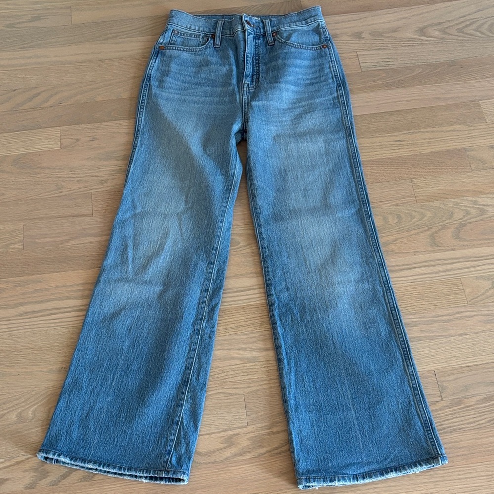 Madewell Women's 11” High Waist Flare Jeans in Classic Blue Size 26